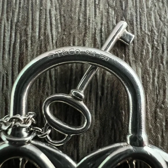 Tiffany &‎ Co. necklace